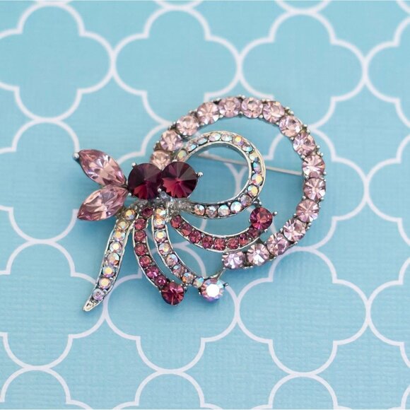Vintage Vibrant Pink Rhinestones Spiral Brooch - R1 - Picture 1 of 2